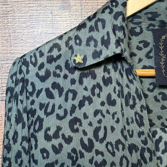 🌻 Z&L Anthropologie Olive Animal Print Gold Embroidered Women's sz Small Blouse - Picture 8 of 14